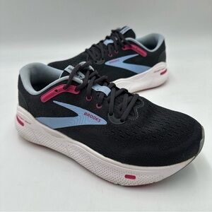 Brooks Ghost Max Womens 8.5 EE Black White Cushioned Running Shoes